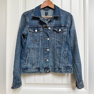 Gap Vintage Wash Denim Jean Jacket. Size S
